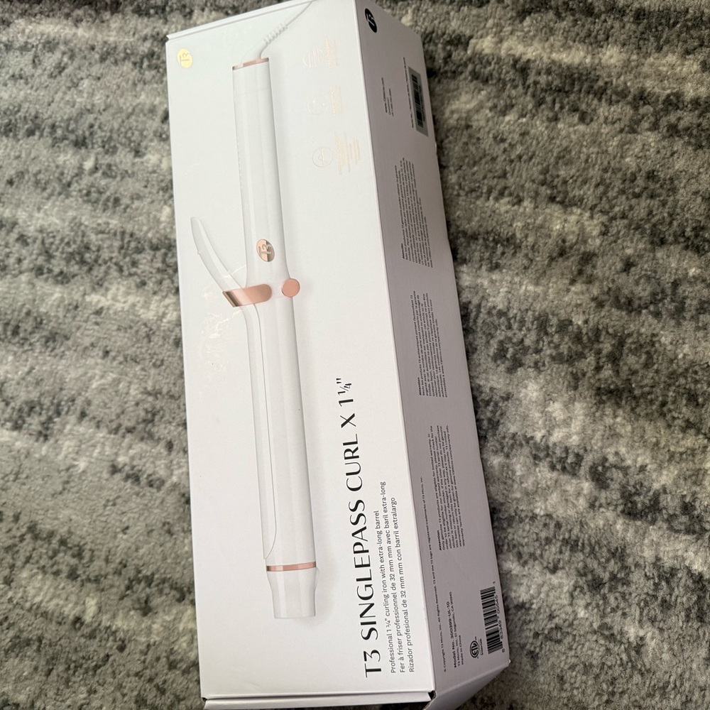 NEW T3 SinglePass Curl 1 1/4" White Curling Iron